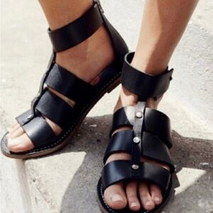 🍁2/$25 🍁 Madewell Black Leather Rowan Gladiator Sandals